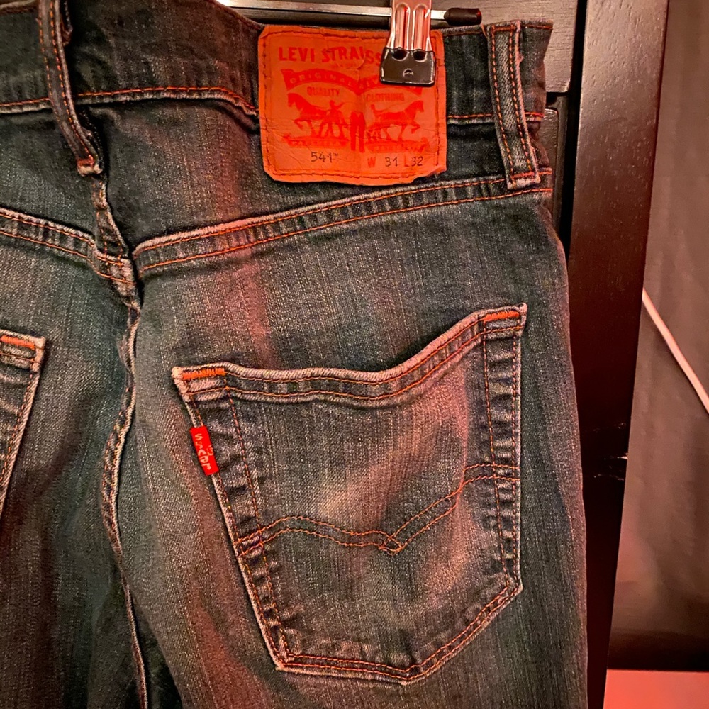 Levi’s dark blue denim jeans